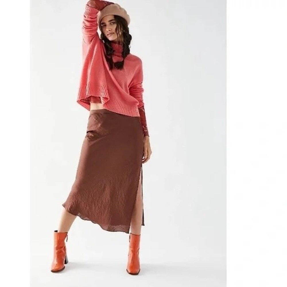 NWOT FREE PEOPLE 100% Cashmere Poppy Turtleneck in Geranium color. Size XS